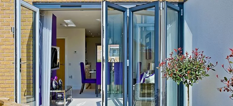 Commercial Door Glass Repair in Ruskin, FL